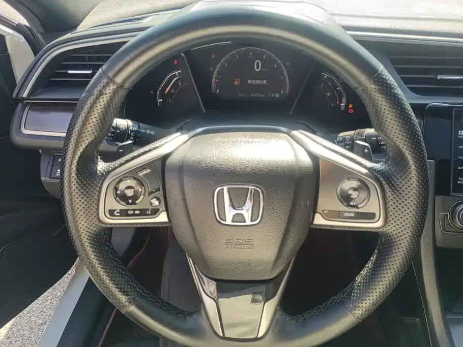 Honda Civic — фото 15