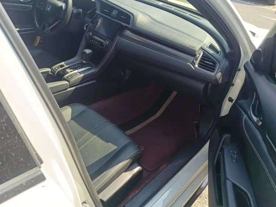 Honda Civic — фото 8