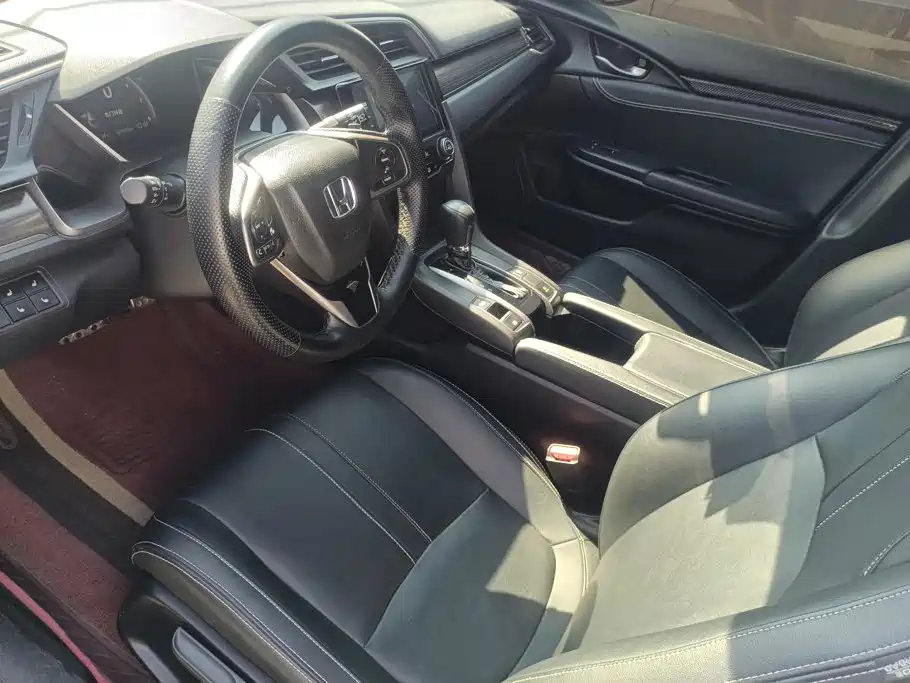 Honda Civic — фото 9