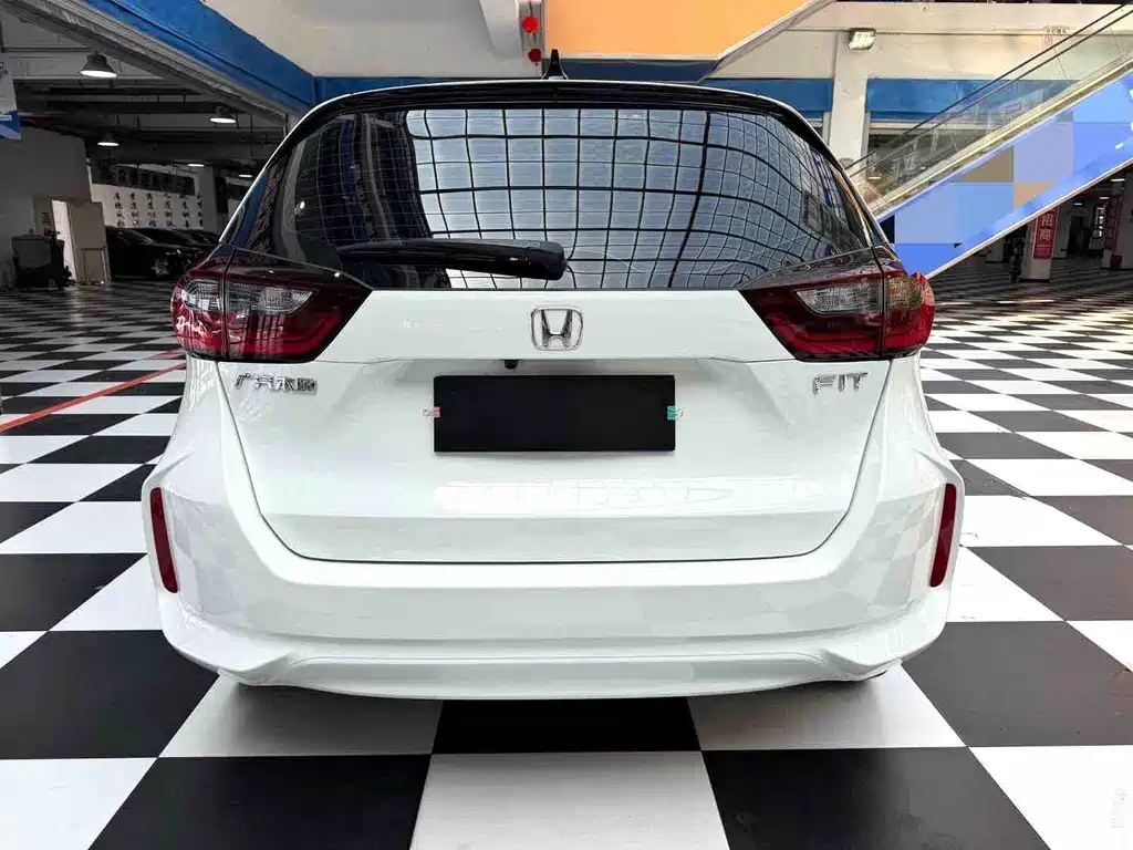 Honda Fit — фото 18