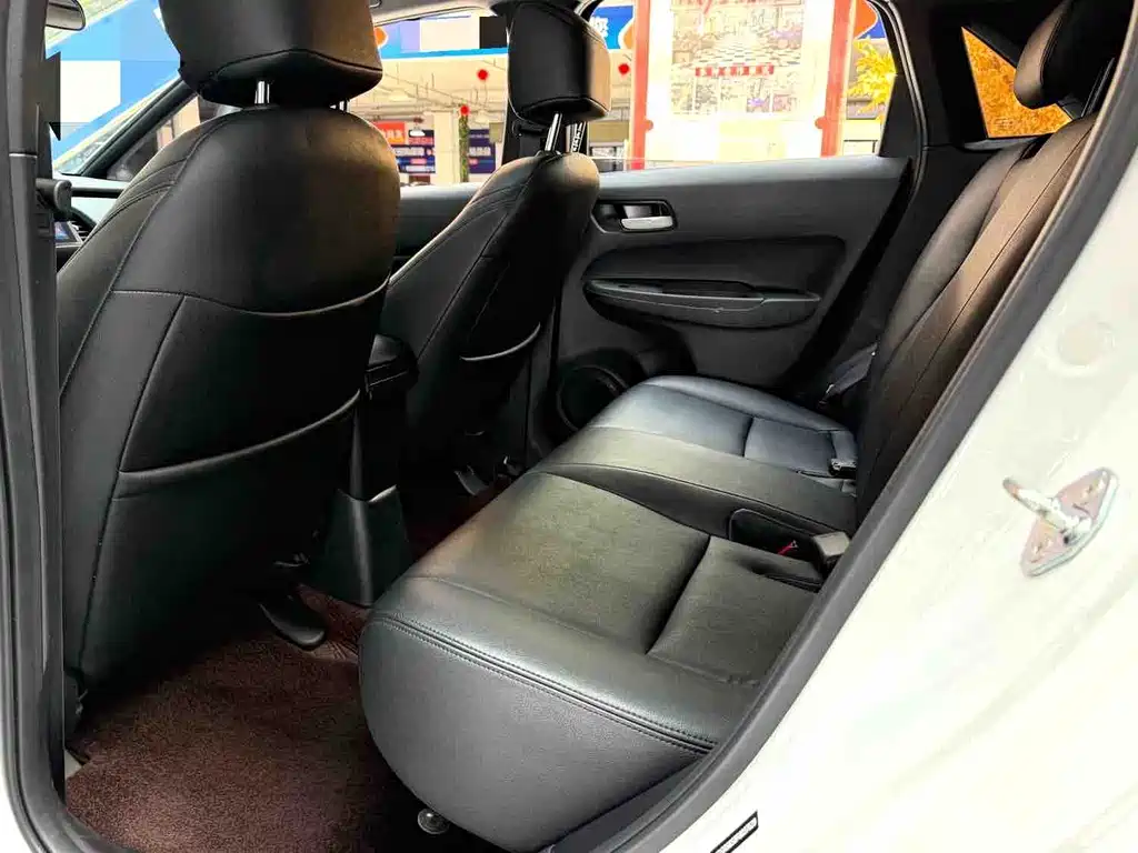 Honda Fit — фото 9