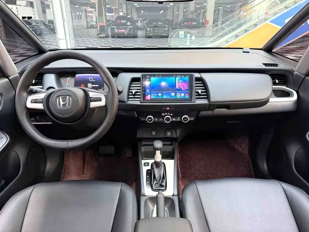 Honda Fit — фото 10