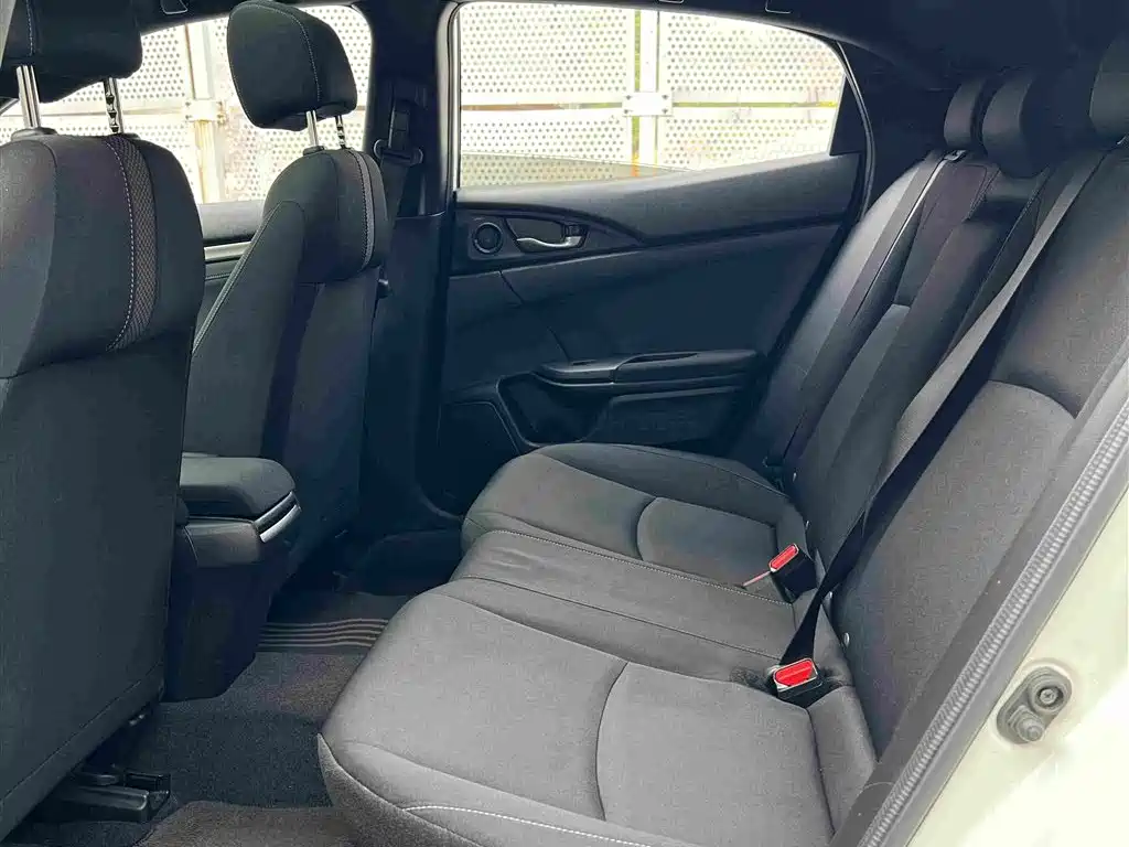 Honda Civic — фото 5