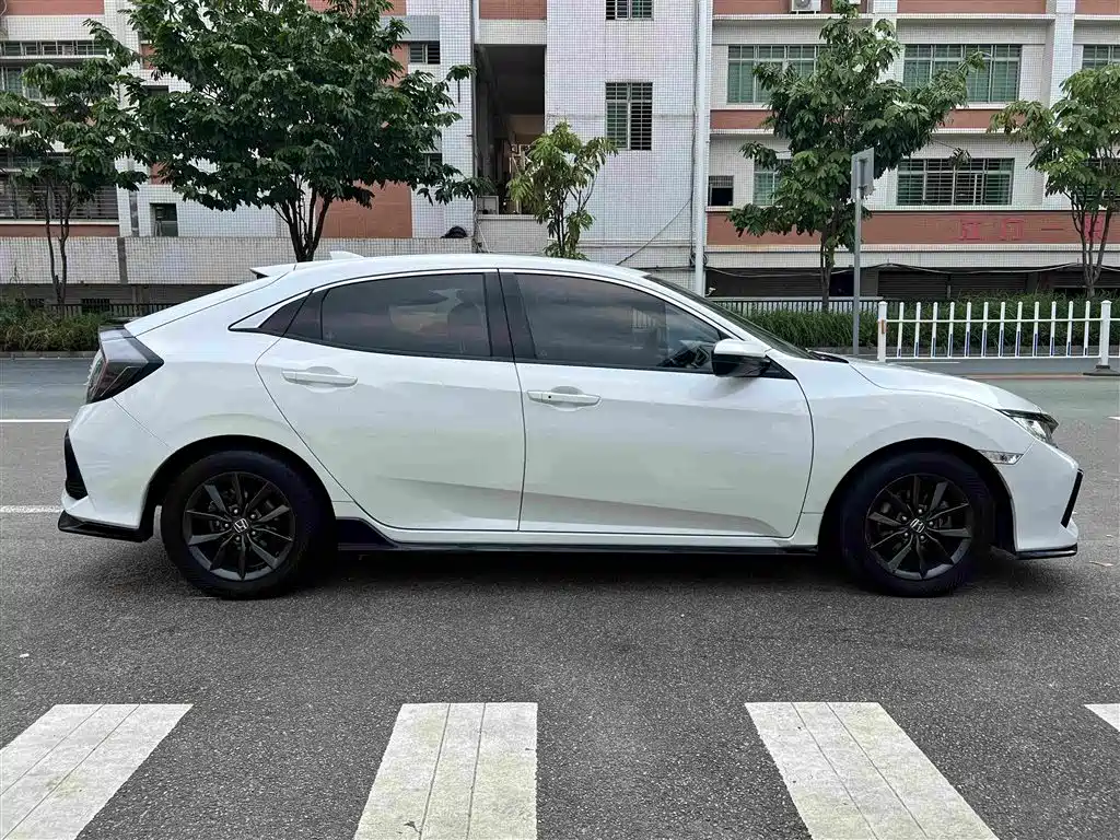 Honda Civic — фото 7