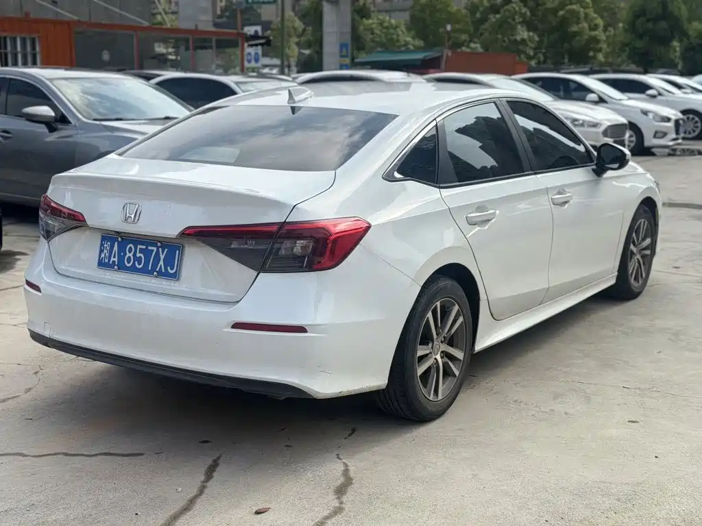 Honda Civic — фото 5