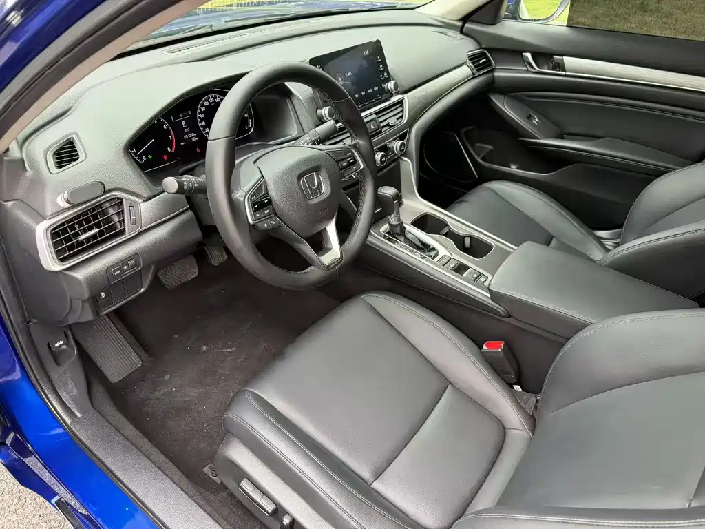 Honda Accord — фото 4