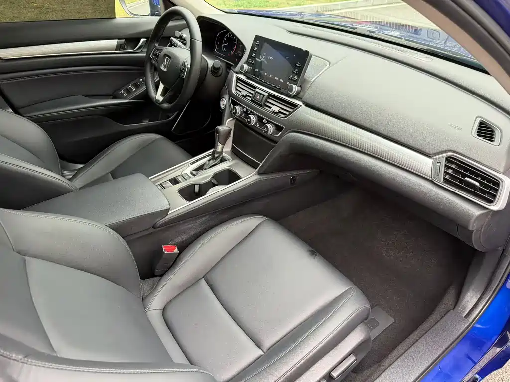 Honda Accord — фото 6