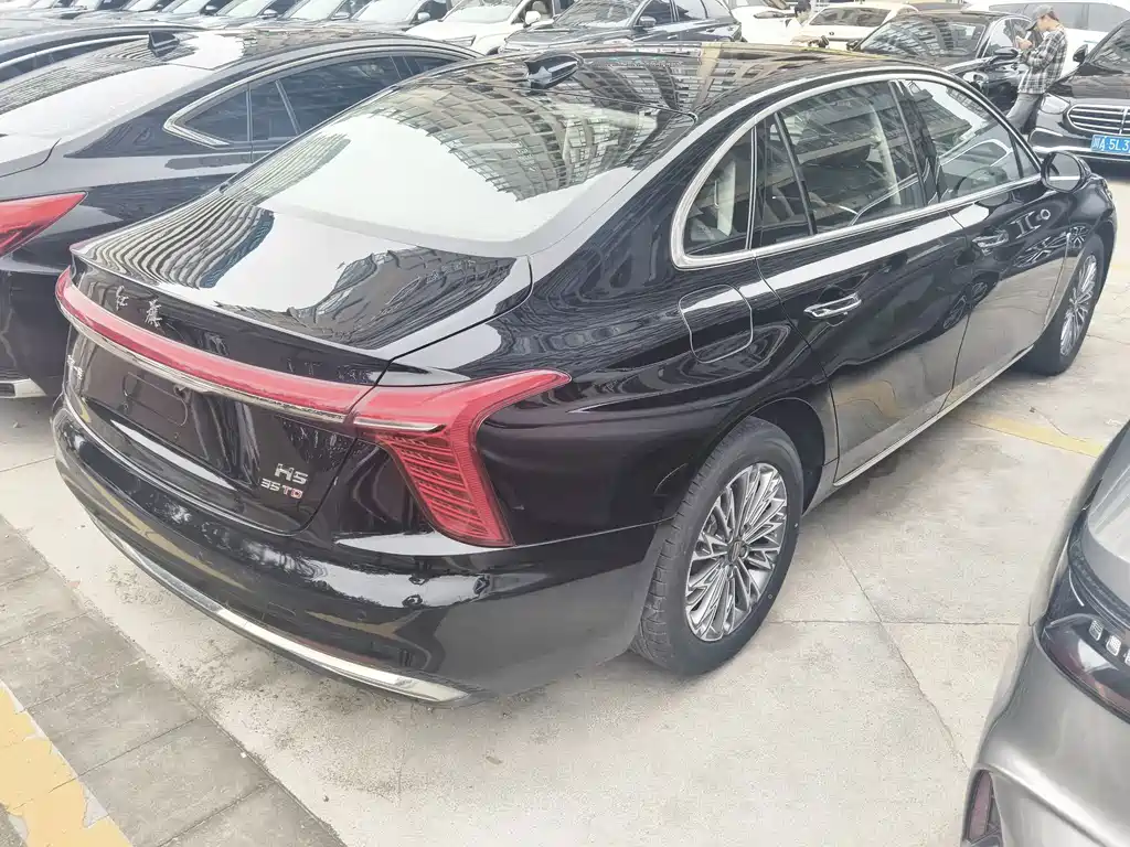 Hongqi Hongqi H5 — фото 14