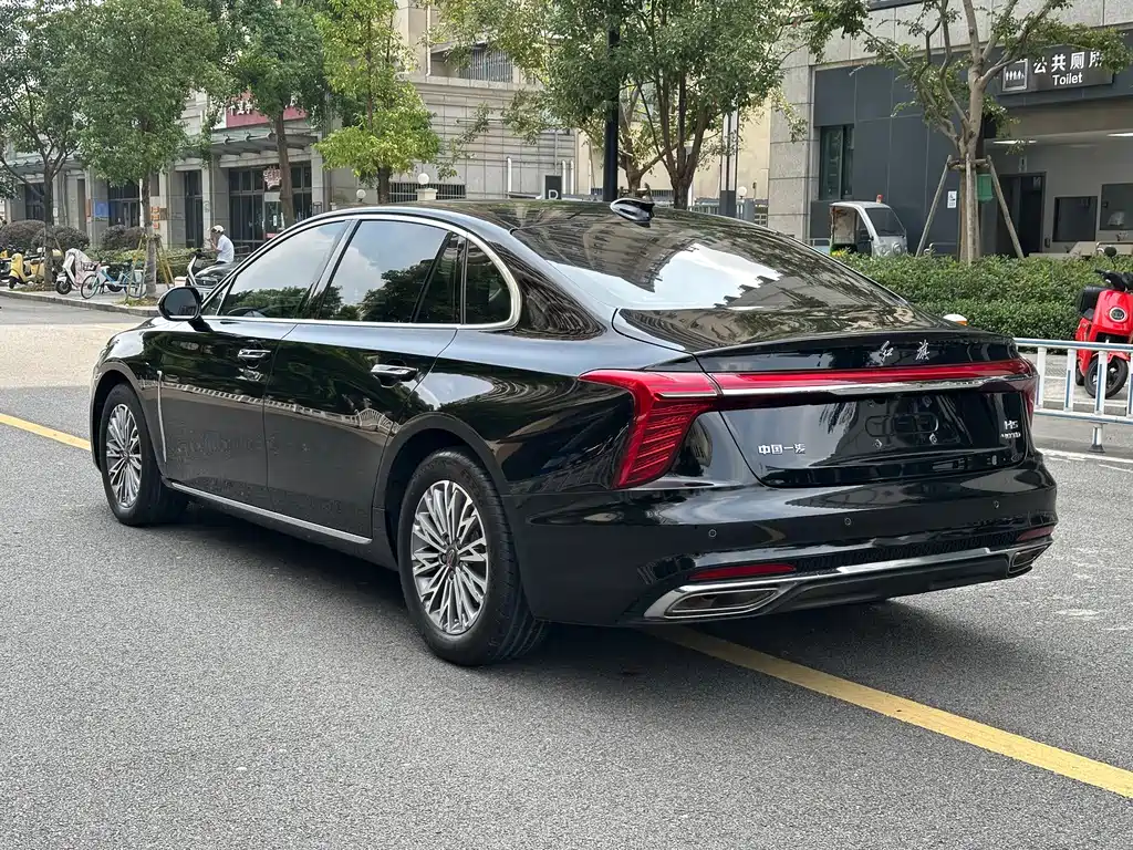 Hongqi Hongqi H5 — фото 7