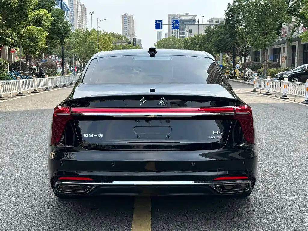 Hongqi Hongqi H5 — фото 8