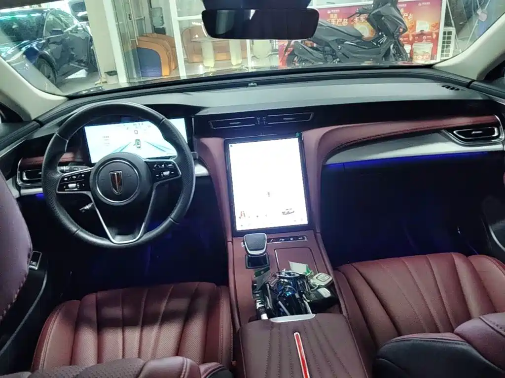 Hongqi Hongqi H5 — фото 10