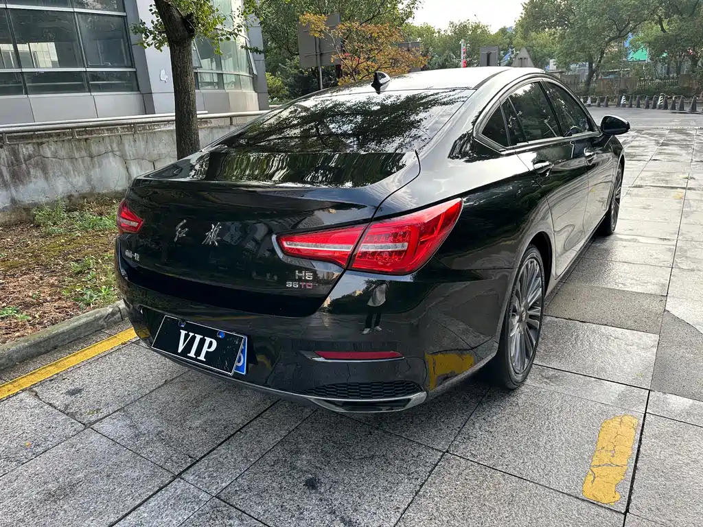Hongqi Hongqi H5 — фото 12