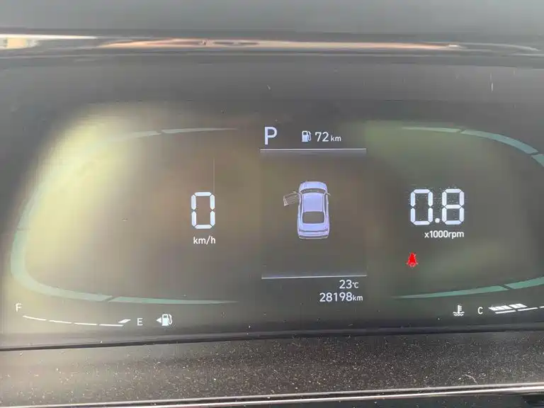 Hyundai Elantra — фото 10
