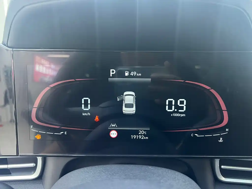 Hyundai Elantra — фото 10