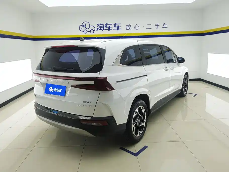 Hyundai Custo — фото 3