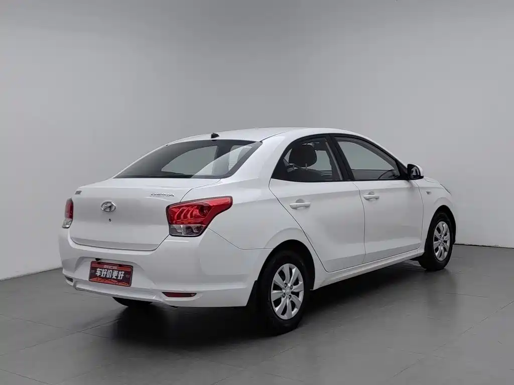 Hyundai Verna — фото 2
