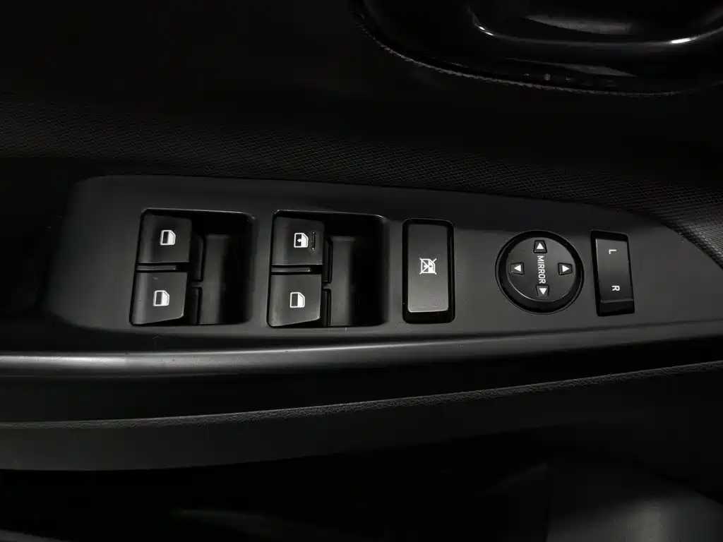 Hyundai Elantra — фото 9
