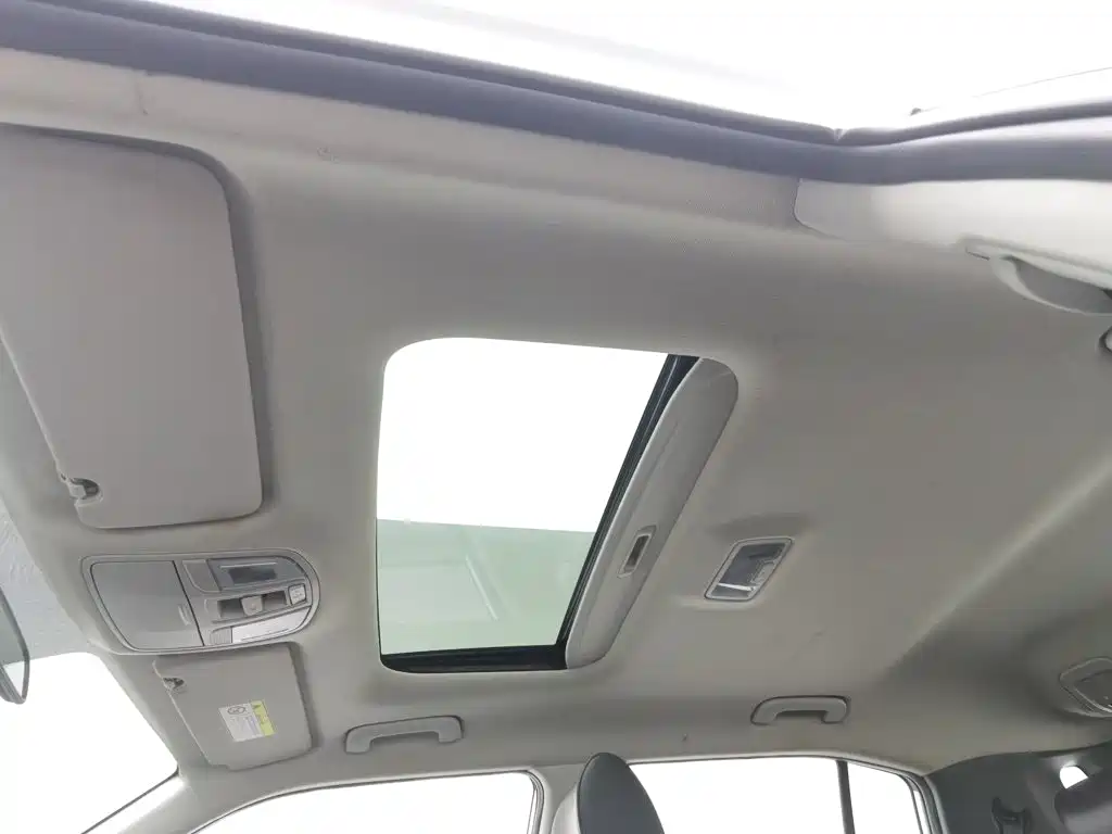 Hyundai ix35 — фото 14