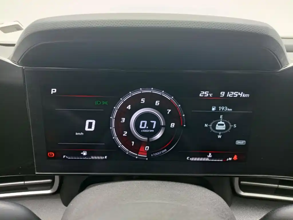 Hyundai Elantra — фото 4
