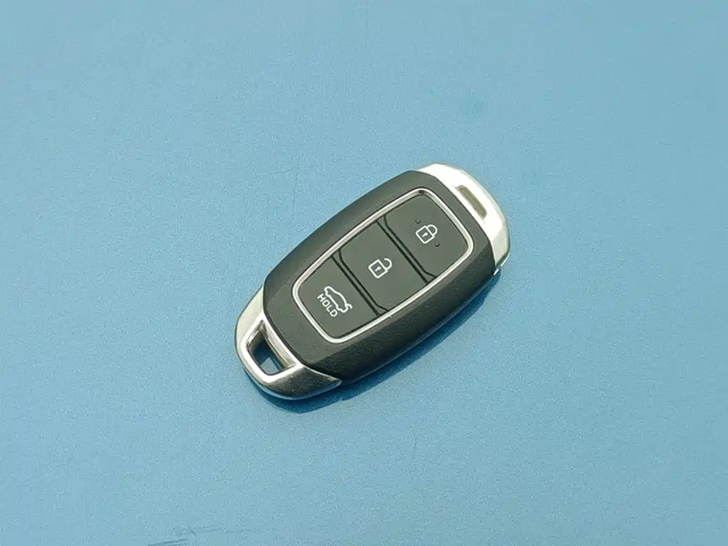 Hyundai Elantra — фото 10