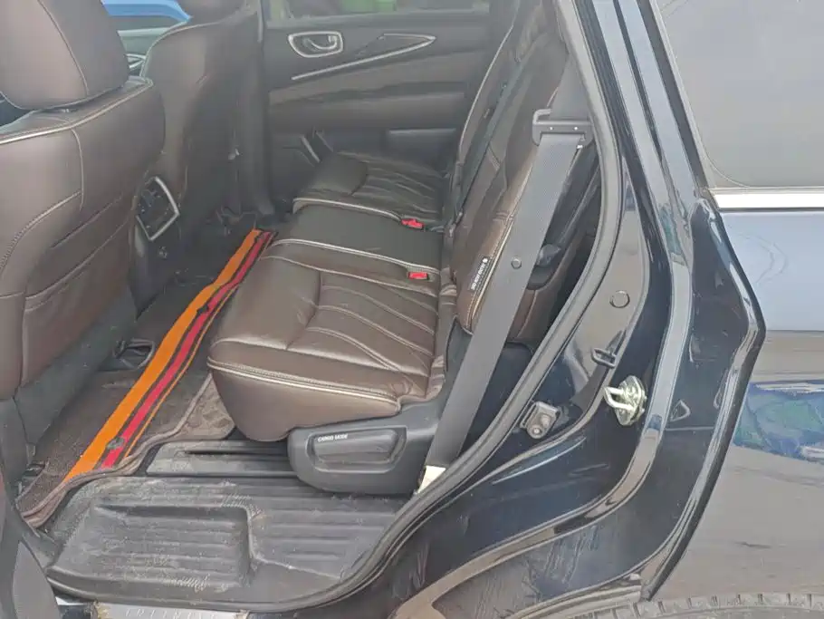Infiniti QX60 (Import) — фото 11