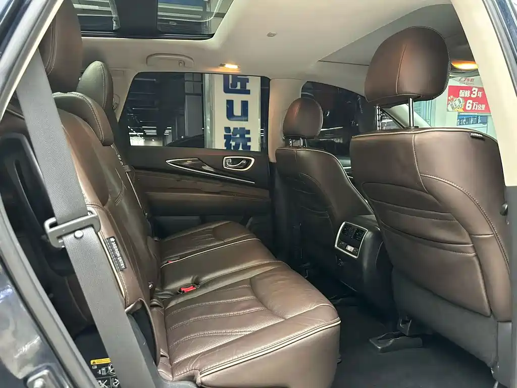 Infiniti QX60 (Import) — фото 8