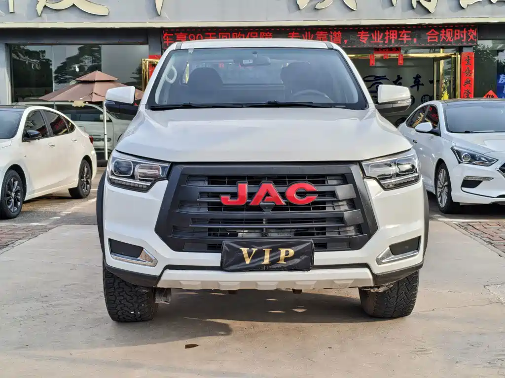 JAC JAC T8