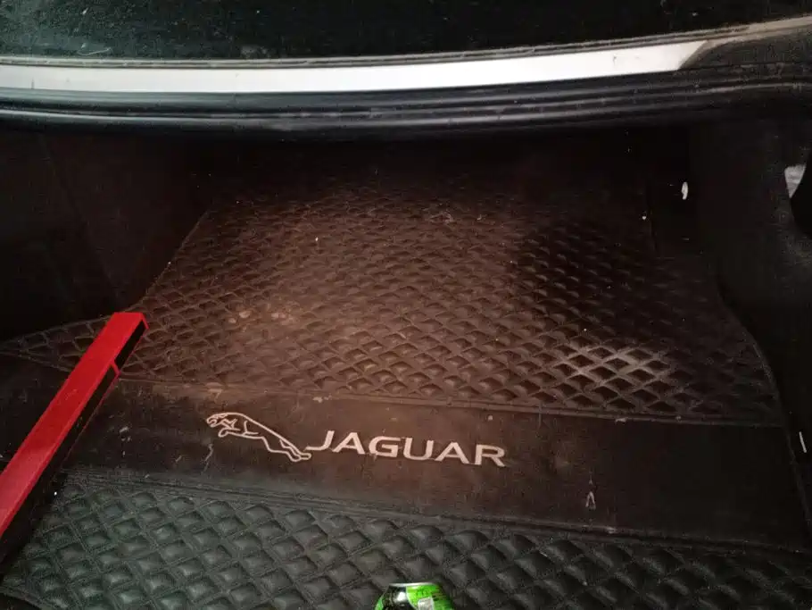 Jaguar XFL — фото 4
