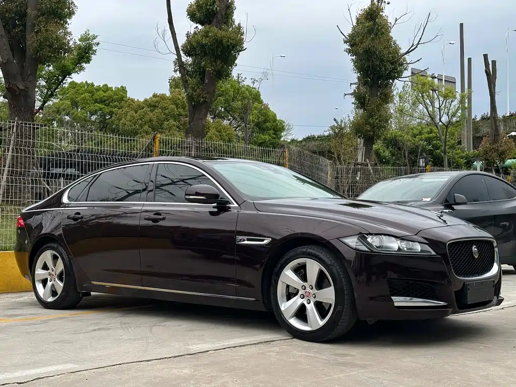 Jaguar XFL — фото 3
