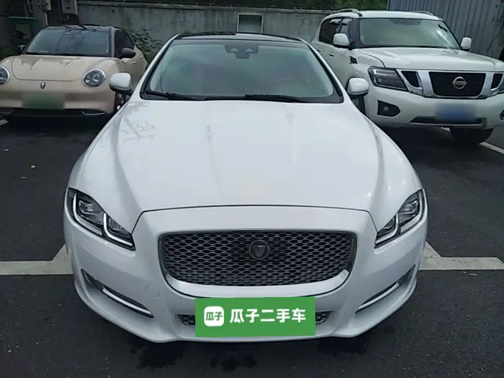 Jaguar XJ — фото 3