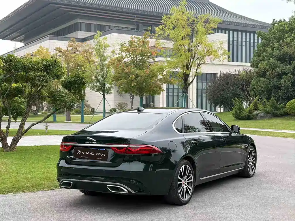 Jaguar XFL — фото 6