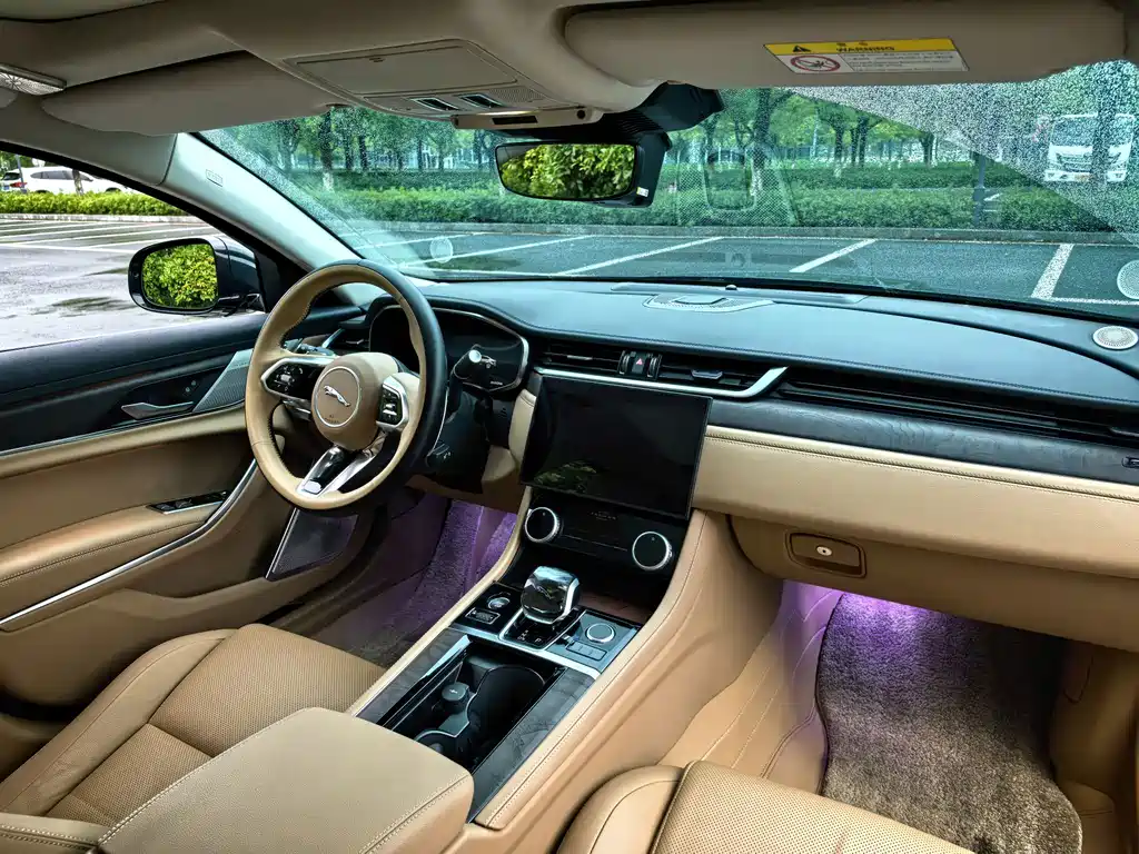 Jaguar XFL — фото 16