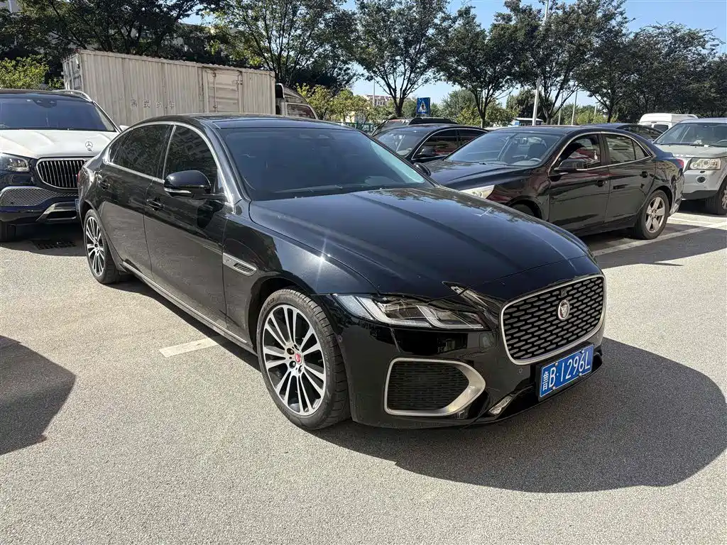 Jaguar XFL — фото 3