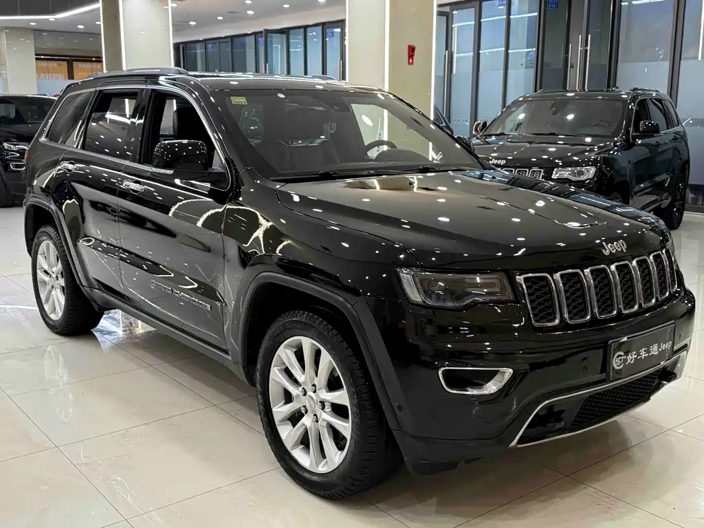 Jeep Grand Cherokee (Import) — фото 3
