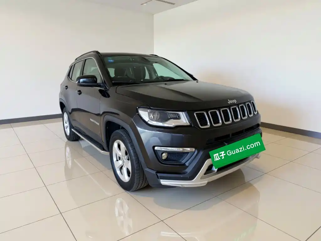 Jeep Compass — фото 3