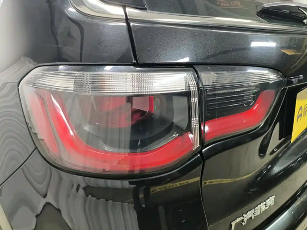 Jeep Compass — фото 14