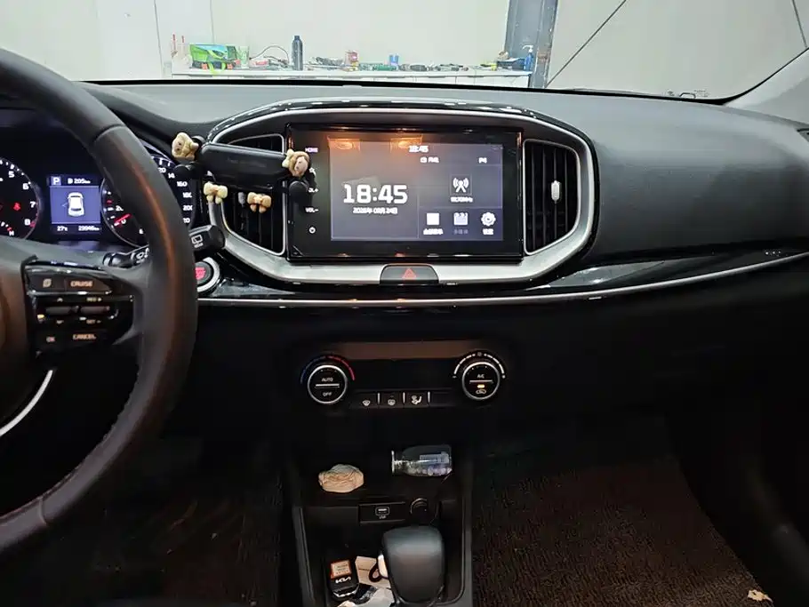 Kia KX1 — фото 13