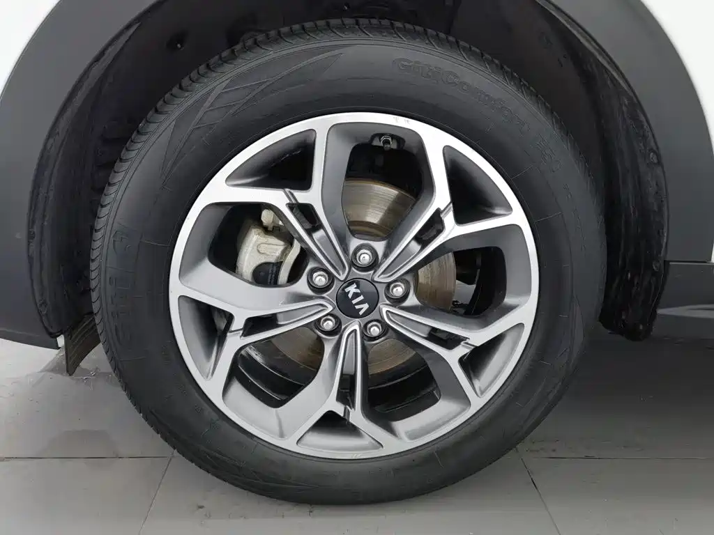 Kia KX5 — фото 17