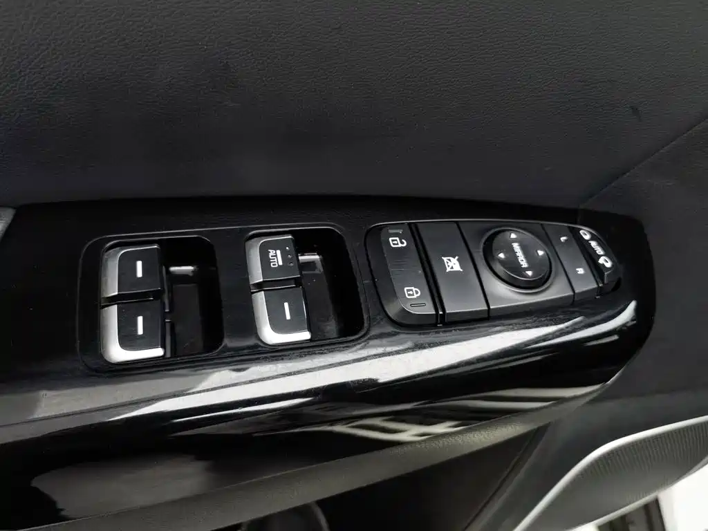 Kia KX5 — фото 9