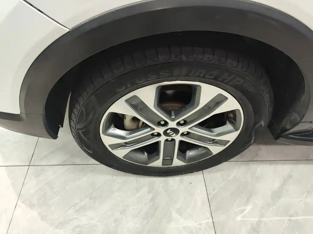 Kia Sportage — фото 23