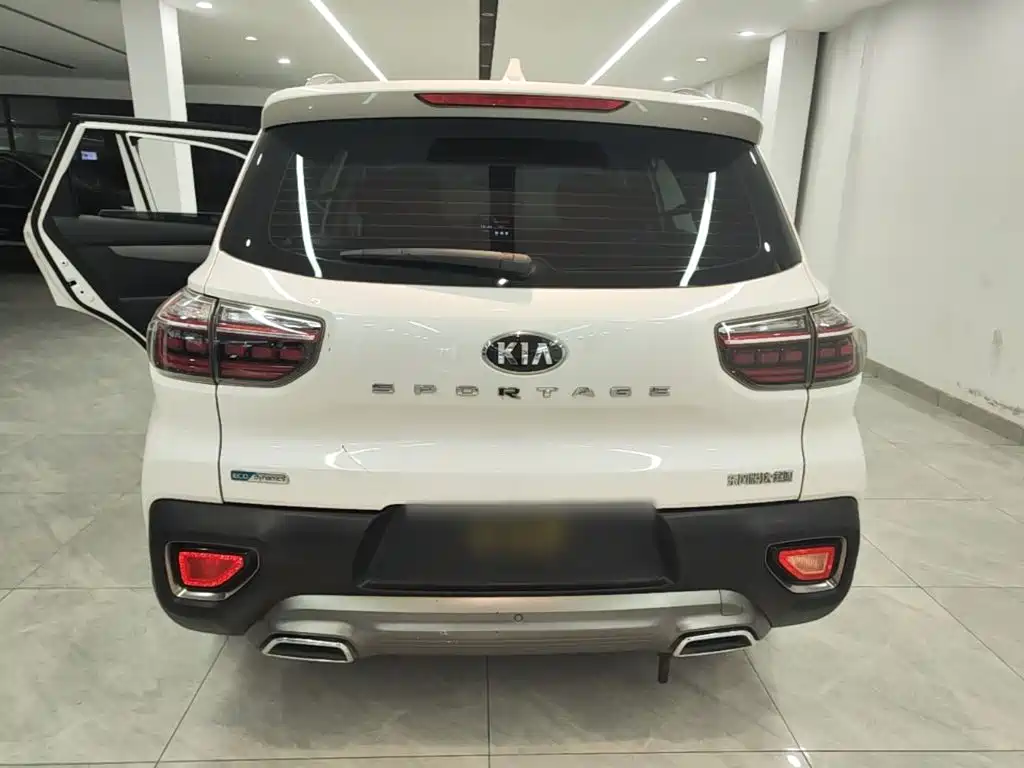 Kia Sportage — фото 6