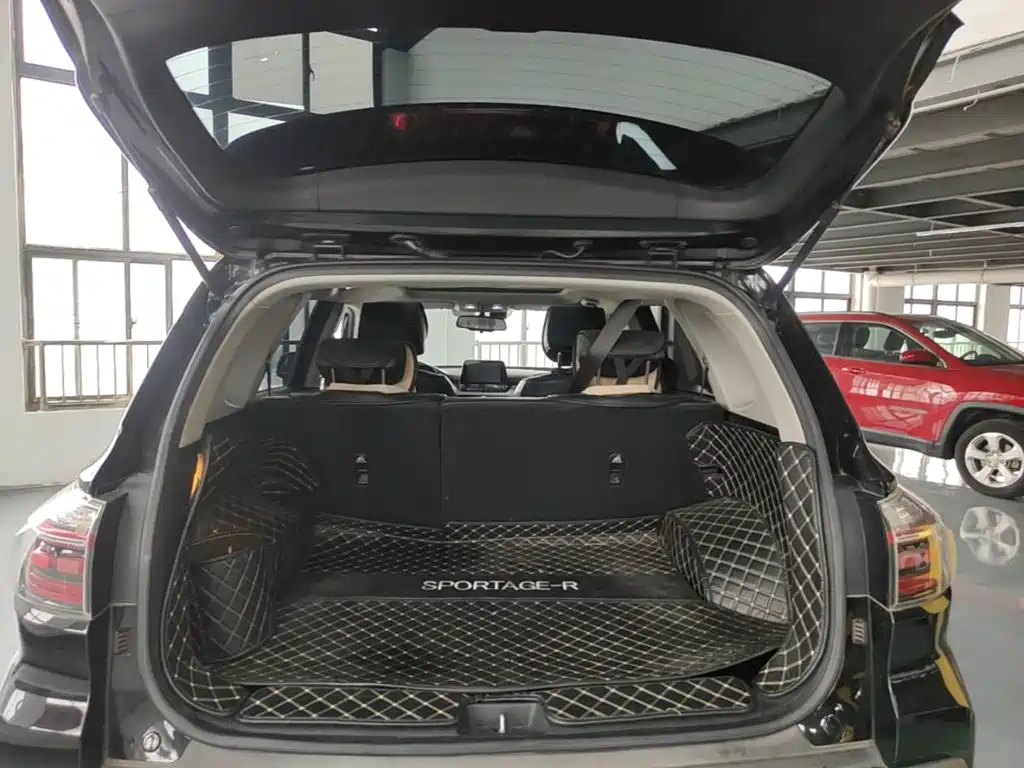 Kia Sportage — фото 19