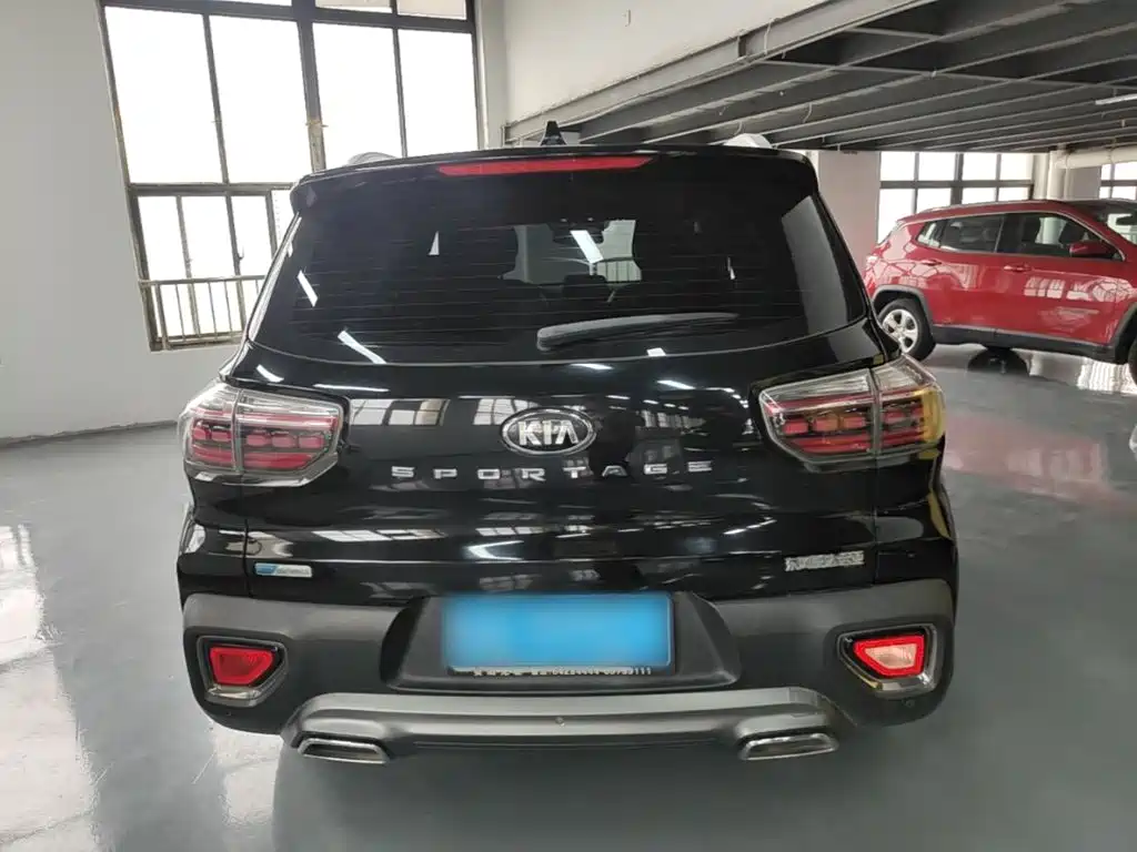 Kia Sportage — фото 6
