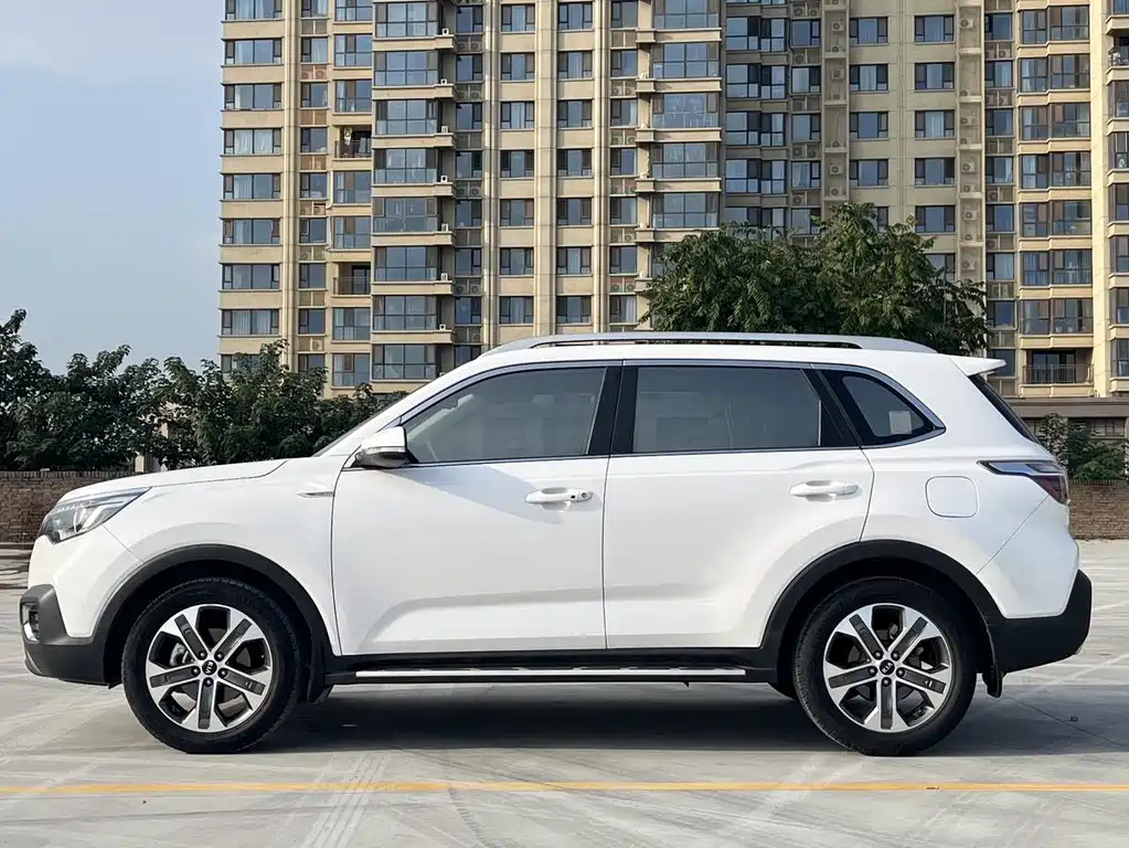 Kia Sportage — фото 7