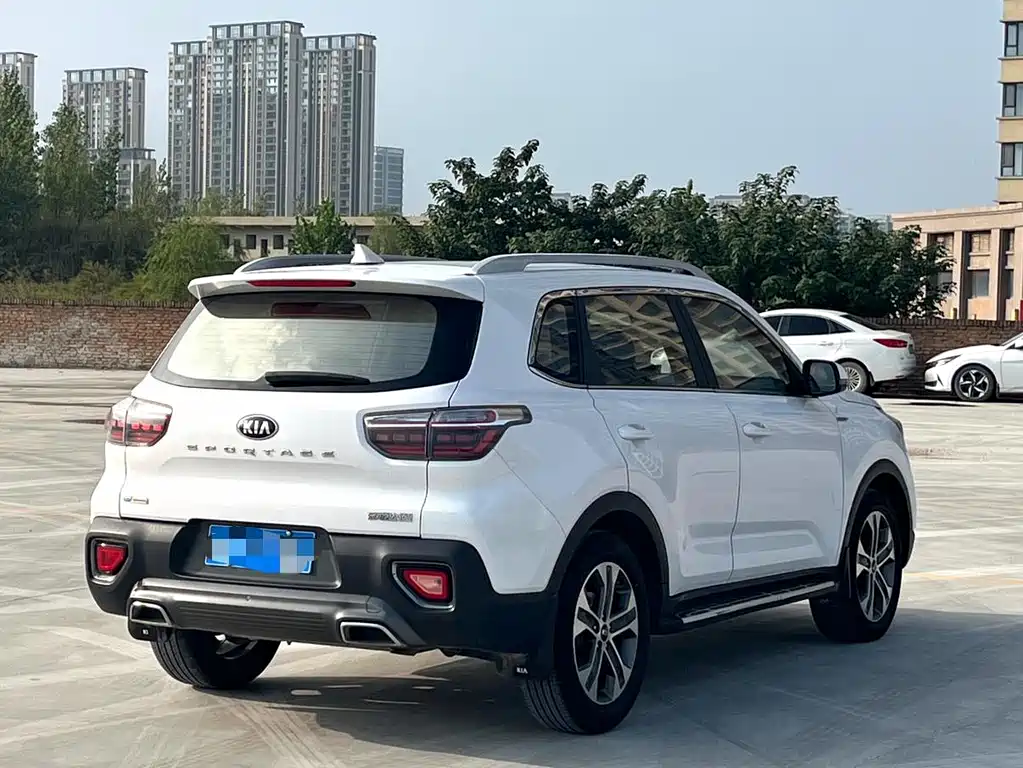 Kia Sportage — фото 8
