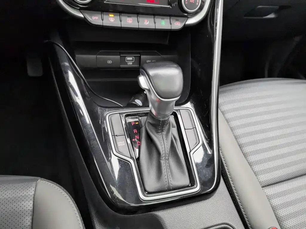 Kia Sportage — фото 13