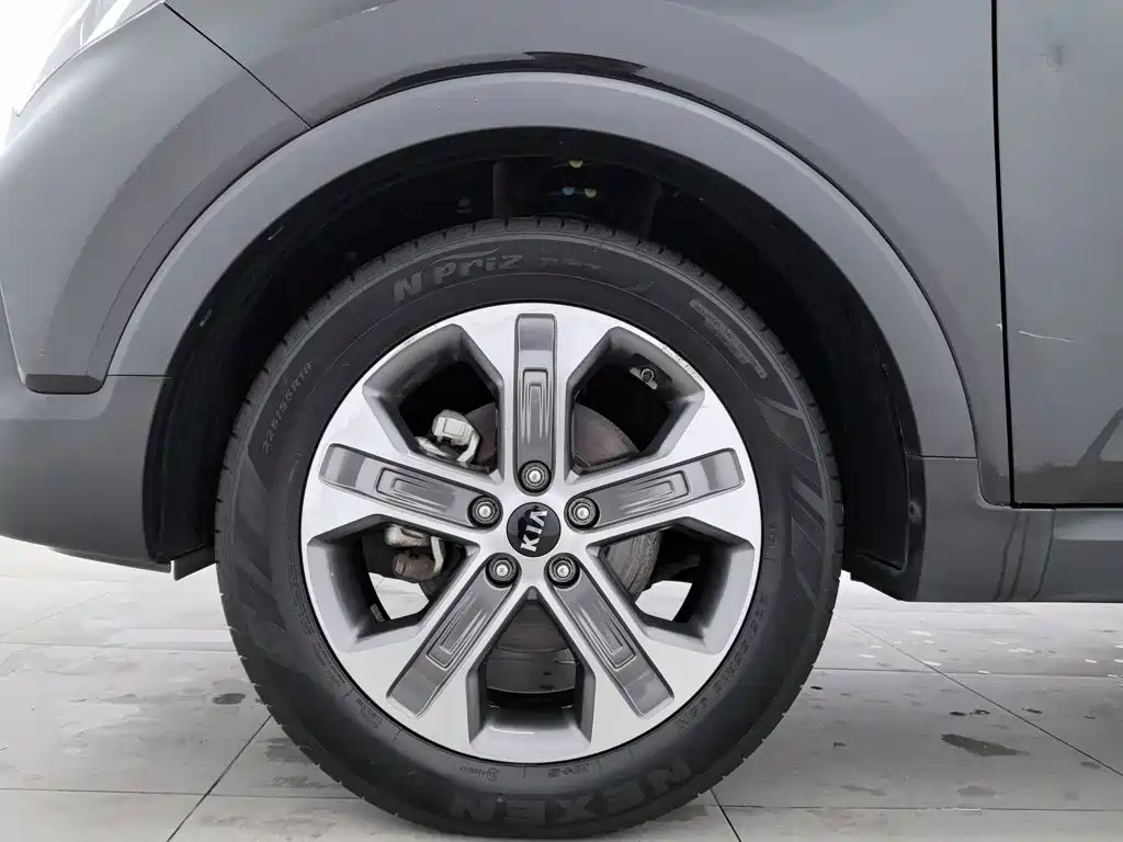 Kia Sportage — фото 17