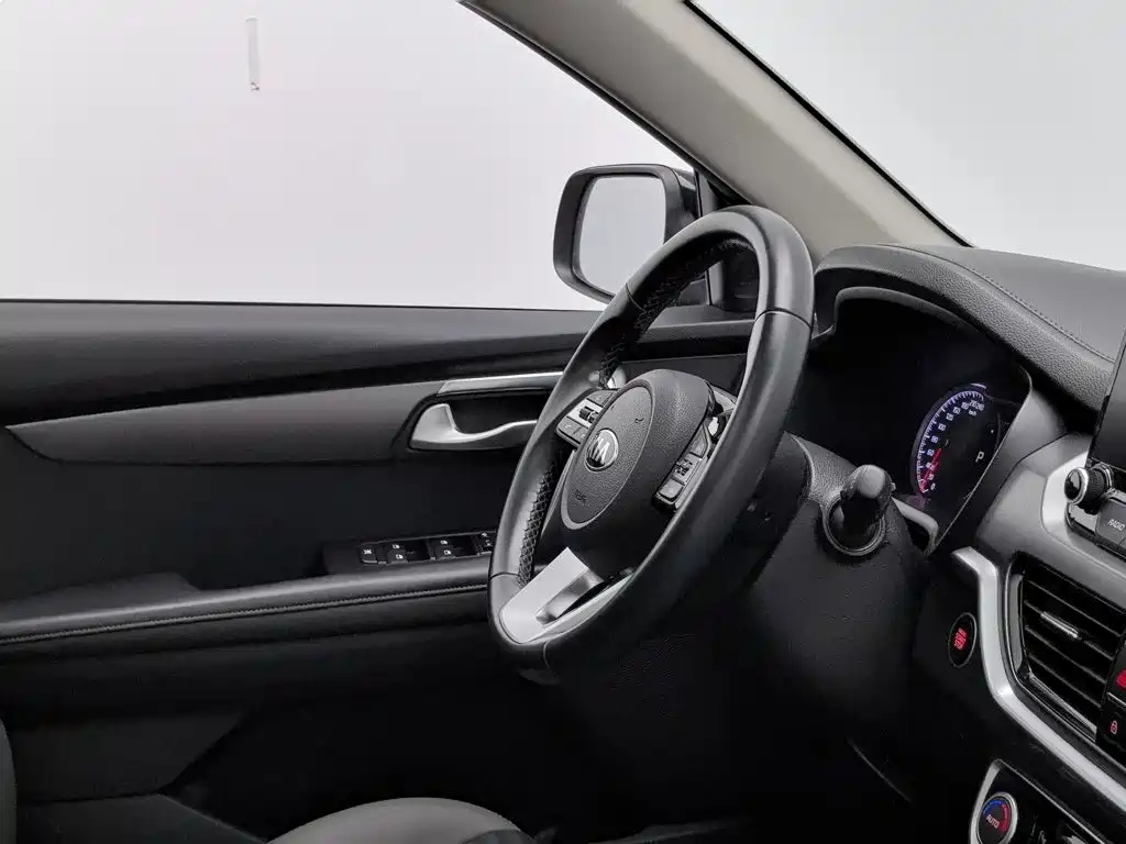 Kia Sportage — фото 22
