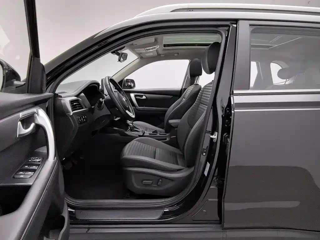 Kia Sportage — фото 10
