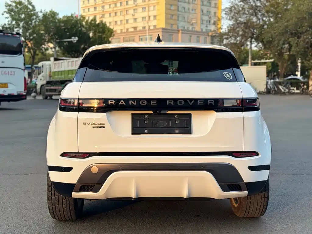 Land Rover Evoque — фото 11